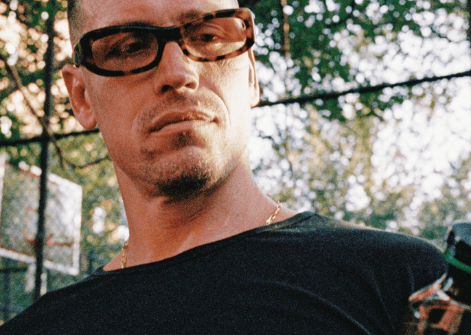 A Way Back: Grayson Hart on Nostalgia, Presence, and the Freedom of Being